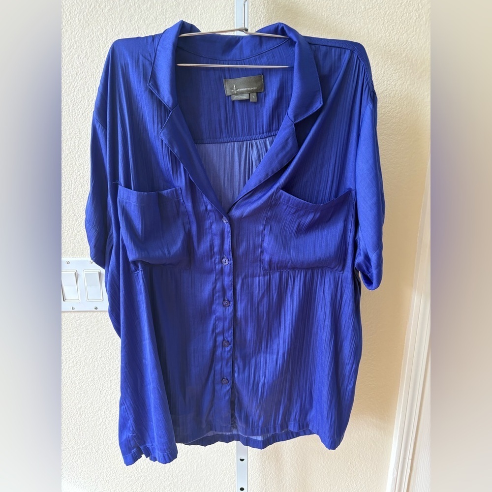 By Anthropologie Crinkled Short Sleeve Button Up Blouse in Royal Blue - Size XL